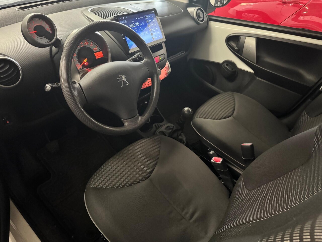 Peugeot 107 - 1.0 Active|CARPLAY|AIRCO|ELEKRAMEN|TOERENTELLER|DEALERONDH - AutoWereld.nl