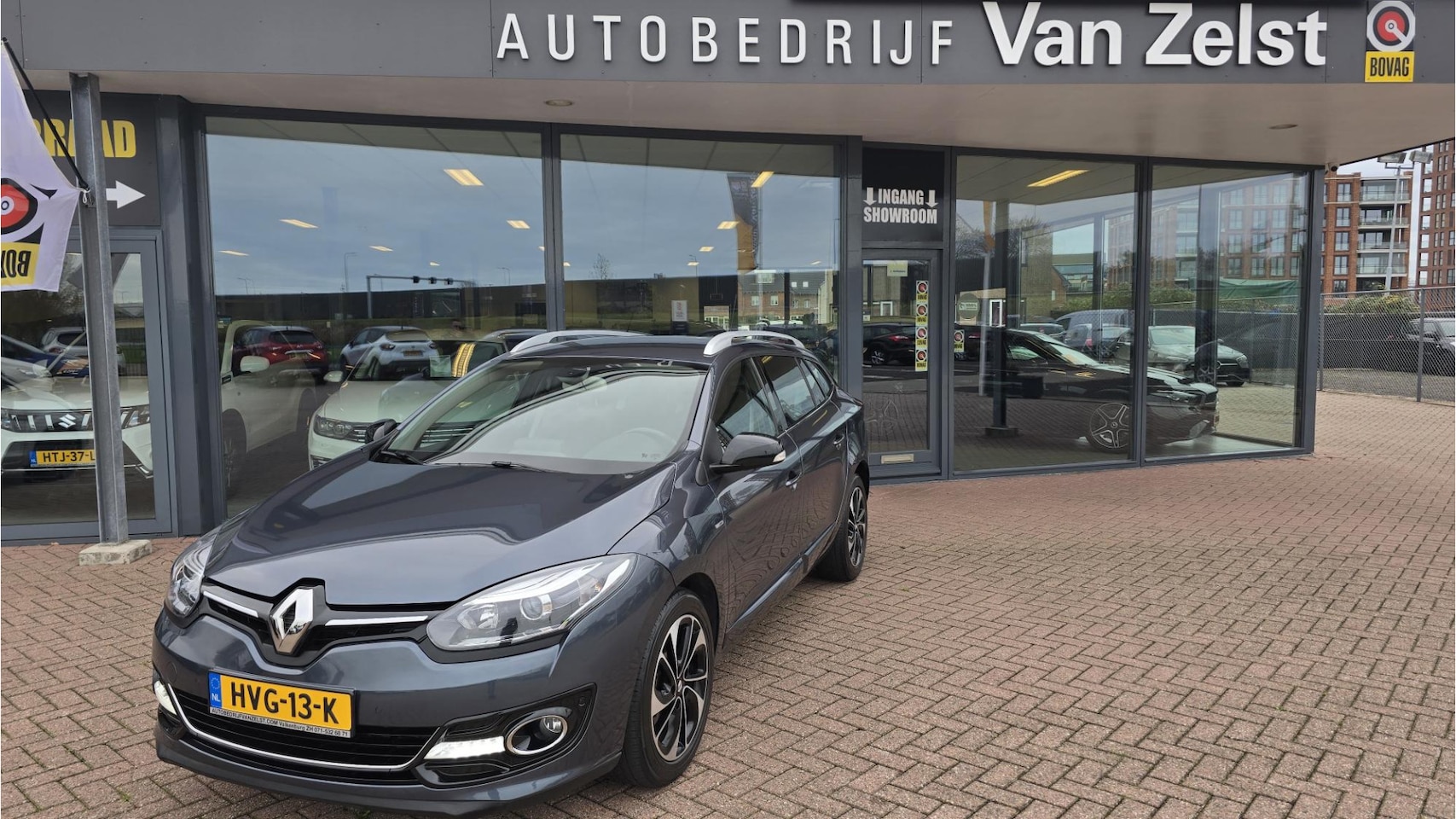 Renault Mégane Estate - 1.2 TCe Bose* 6 Bak * Navigatie * Half Leer * Parkeersensoren V+A * Climaat Controle * 17 - AutoWereld.nl