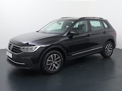 Volkswagen Tiguan - 1.4 TSI eHybrid Life | 245 PK | SoH 86% | Automaat | Climate Control | Adpative cruise con