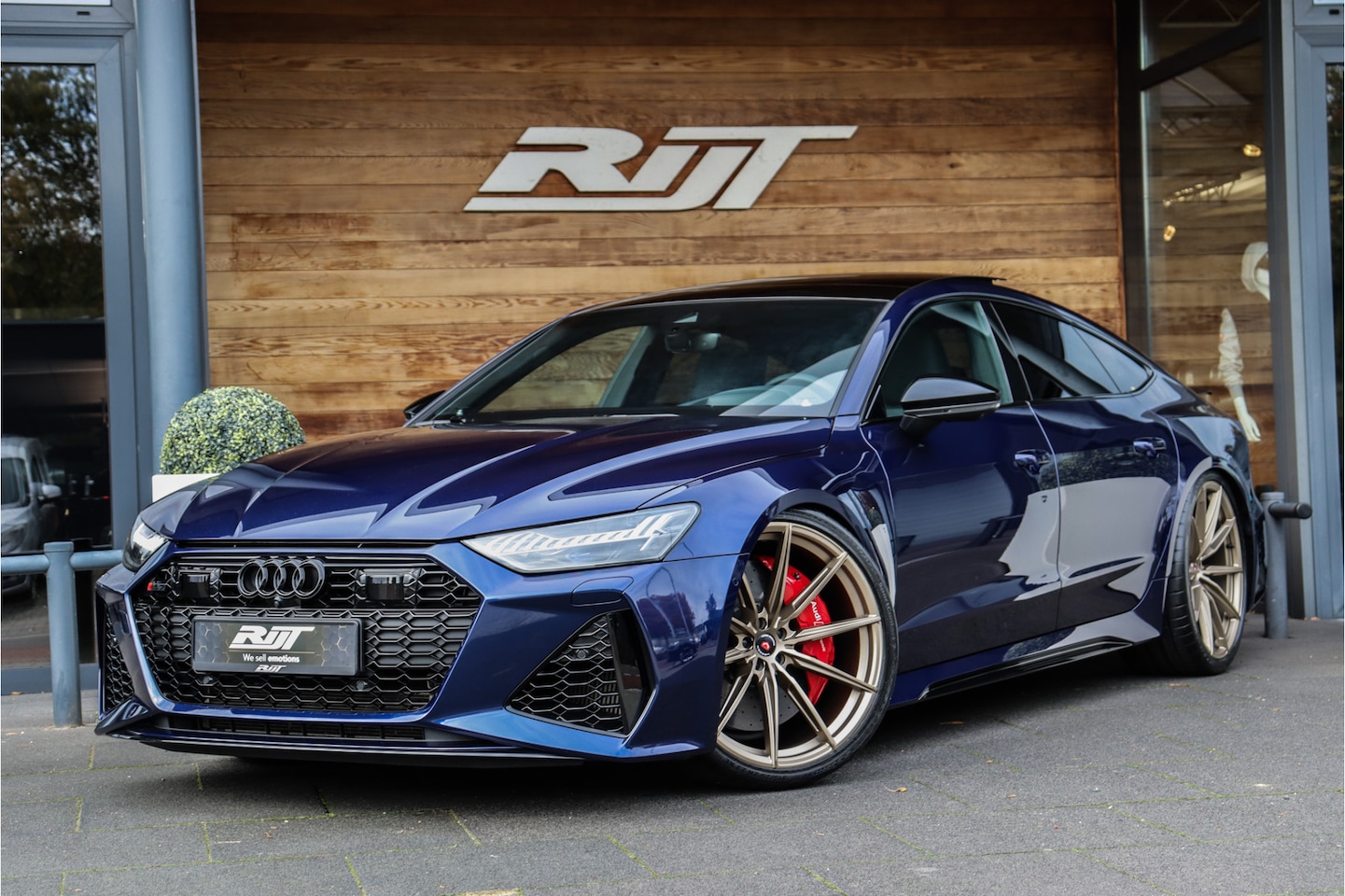 Audi RS7 - 4.0 V8 TFSI quattro **Dynamic Plus/Ceramic/Carbon/HUD/Pano/Matrix/360** - AutoWereld.nl