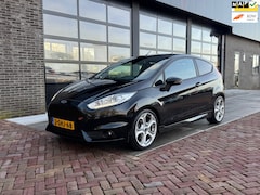 Ford Fiesta - 1.6 ST2 | Dealer onderhouden | DB riem vv | Navi | Airco | Recaro | PDC | Keyless |