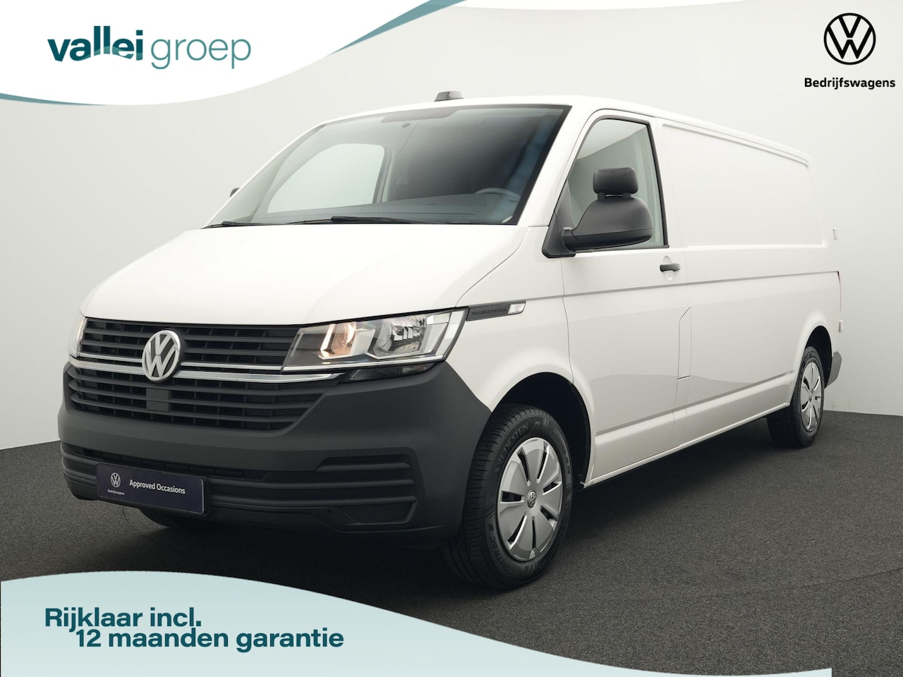Volkswagen Transporter - 2.0 TDI 110 pk L2H1 28 Economy Business | Parkeerhulp achter | Cruise control | Bijrijders - AutoWereld.nl