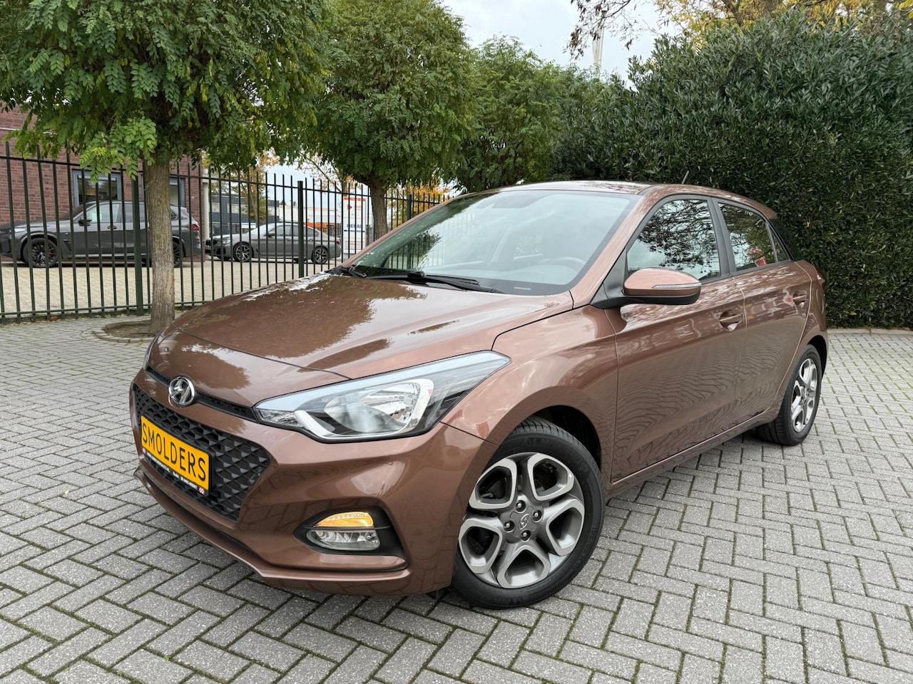 Hyundai i20 - 1.2 (4 cil.), Apple CarPlay, AIRCO, Cruise Control, Navigatie, Achteruitrijcamera, DAB, Bl - AutoWereld.nl