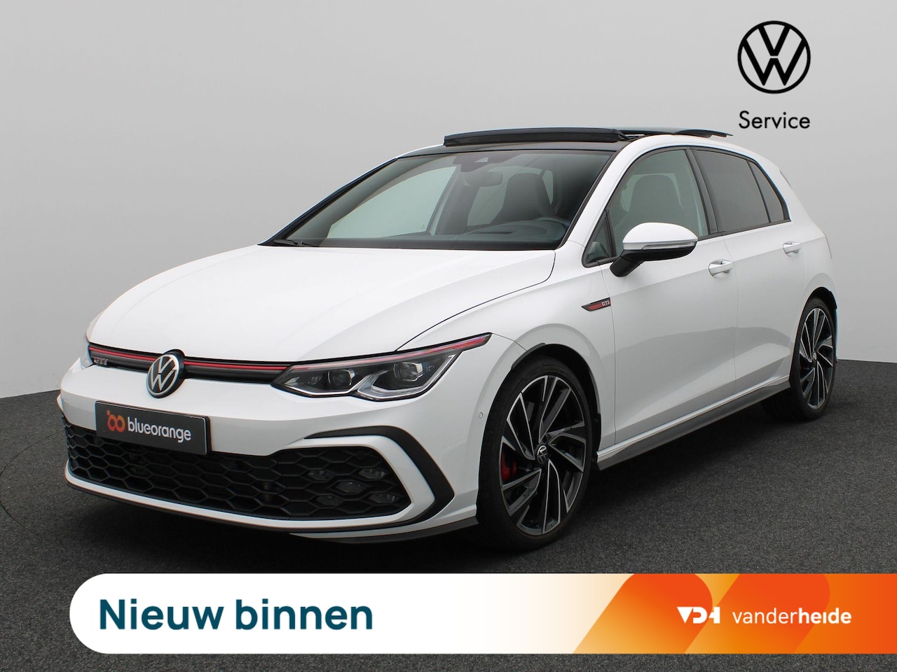 Volkswagen Golf - 2.0 TSI GTI 245PK DSG Pano-Schuifdak, Matrix-LED, Head-up Display, Dodehoek Sensor, Achter - AutoWereld.nl