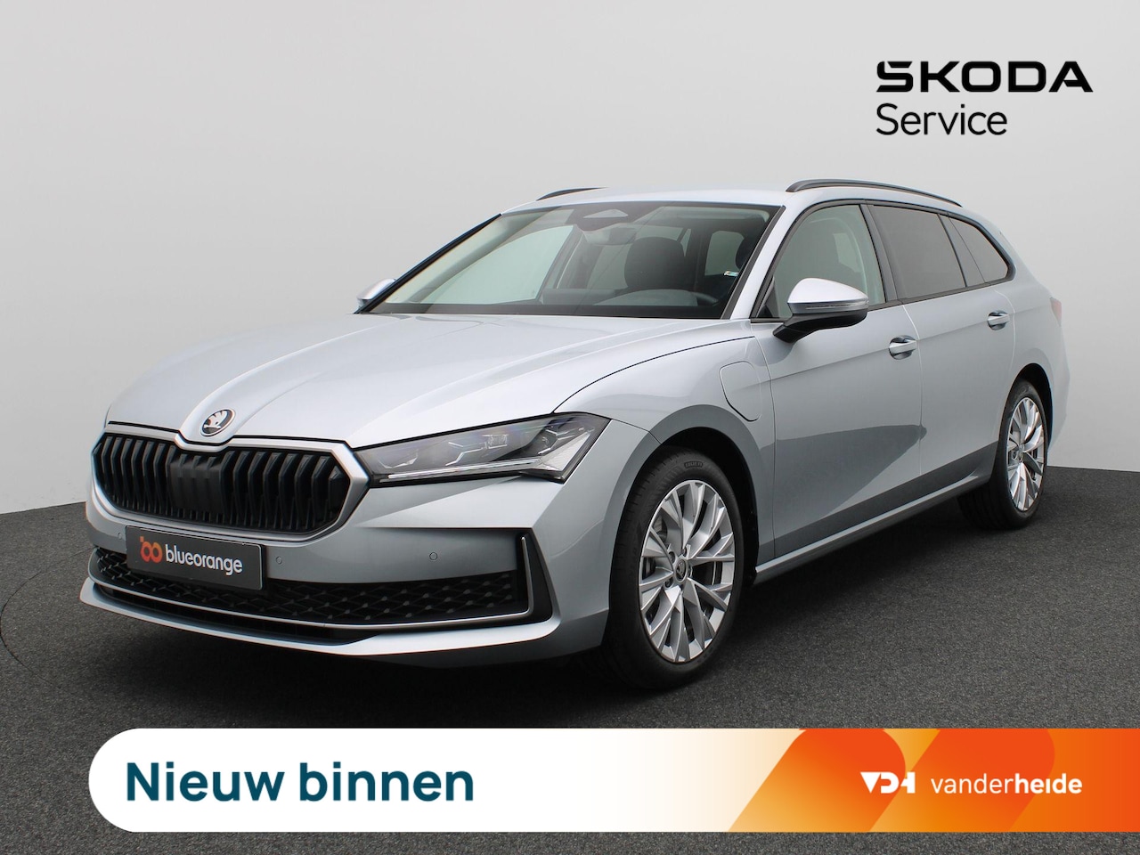 Skoda Superb Combi - 1.5 TSI PHEV Business Edition 204PK DSG Matrix LED verlichting, Achteruitrijcamera, Adapti - AutoWereld.nl