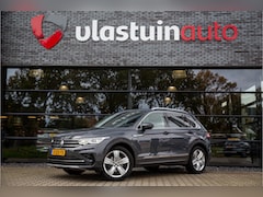 Volkswagen Tiguan - 1.5 TSI Elegance , Elektrische trekhaak, Head-up display, Apple Carplay,