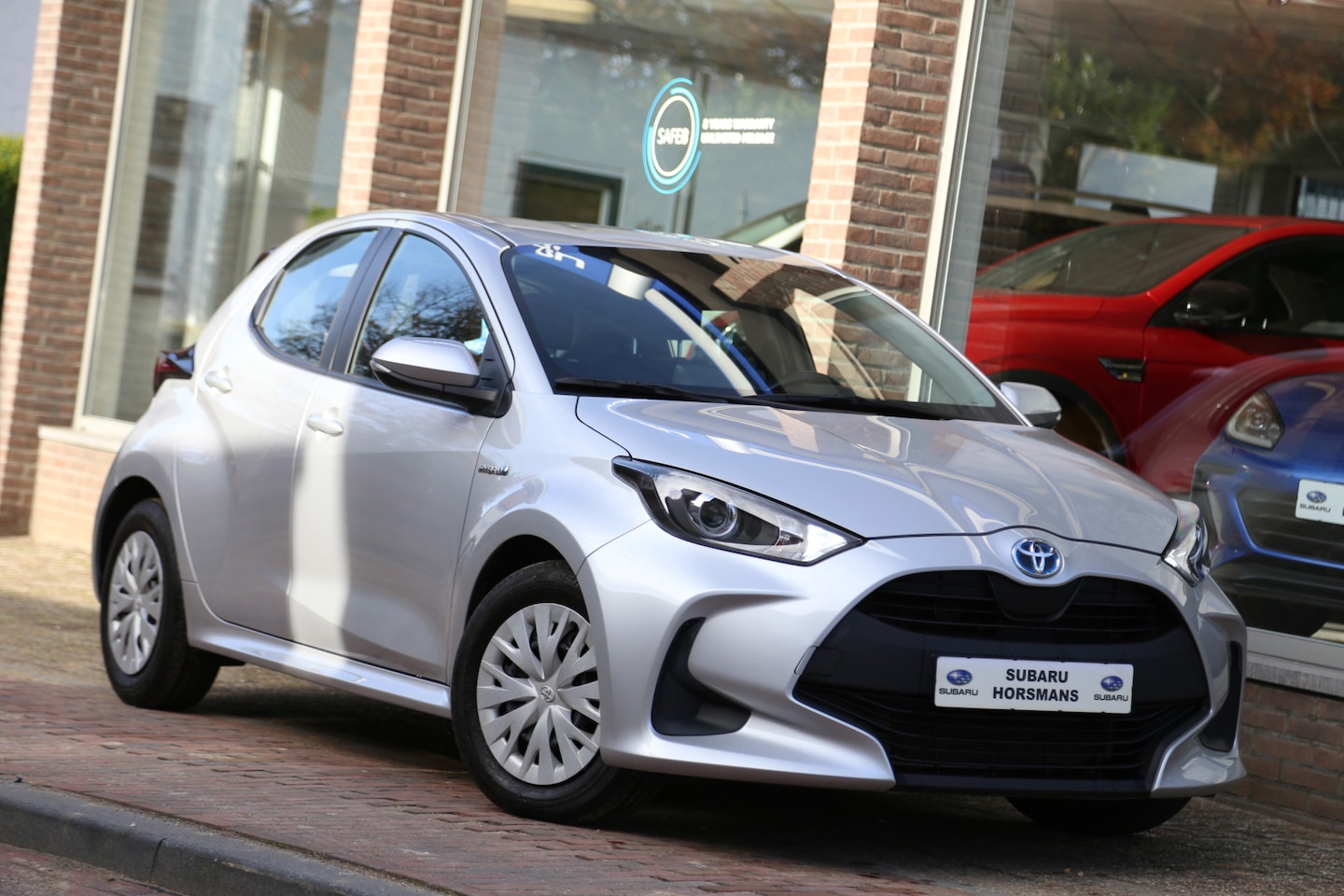 Toyota Yaris - 1.5 Hybrid Active Navi Carplay Camera ACC - AutoWereld.nl