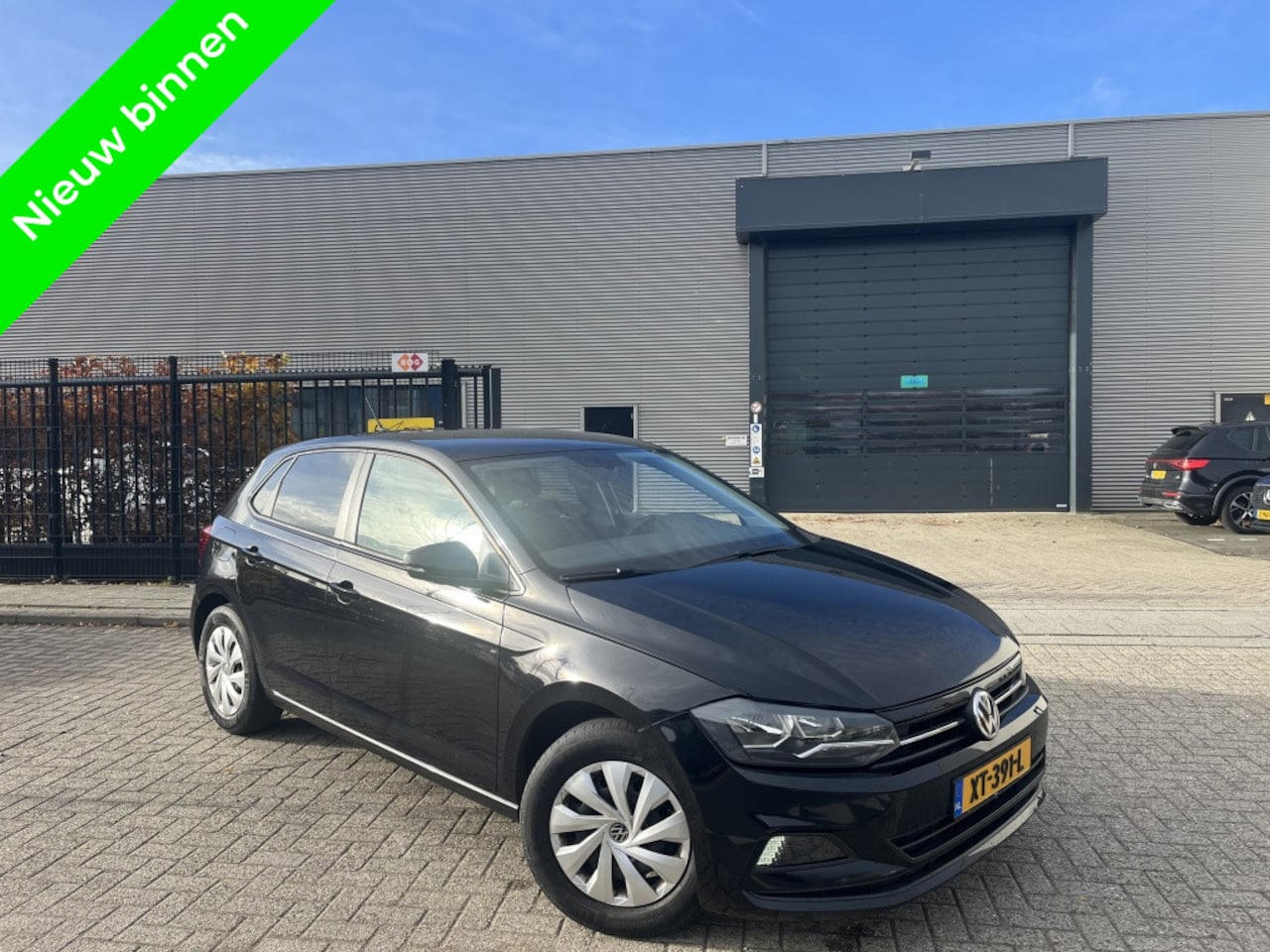 Volkswagen Polo - 1.6 TDI Trendline Clima Parkeersensoren voor/achter - AutoWereld.nl