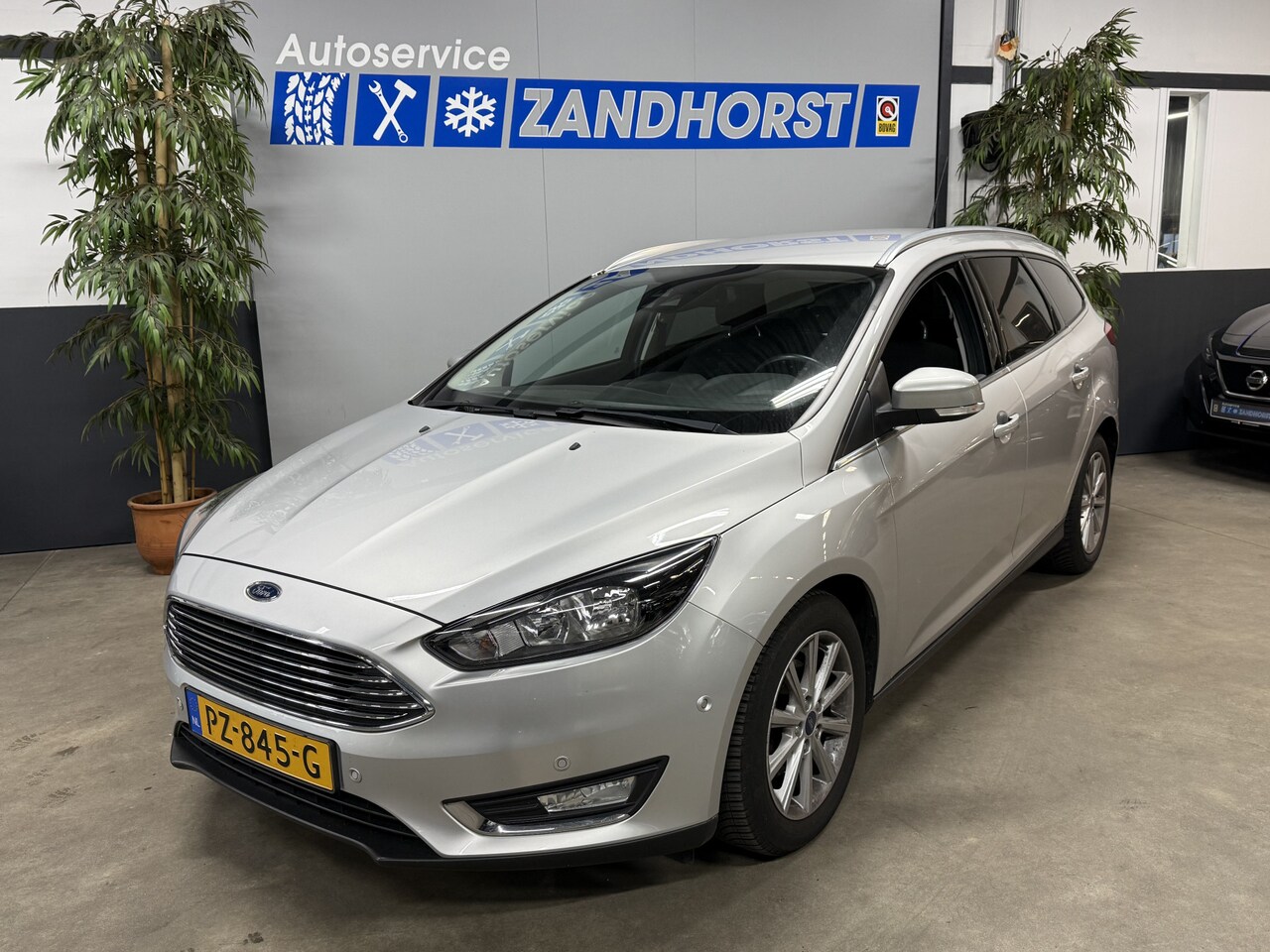 Ford Focus Wagon - 1.0 Lease Edition 1.0 Lease Edition - AutoWereld.nl