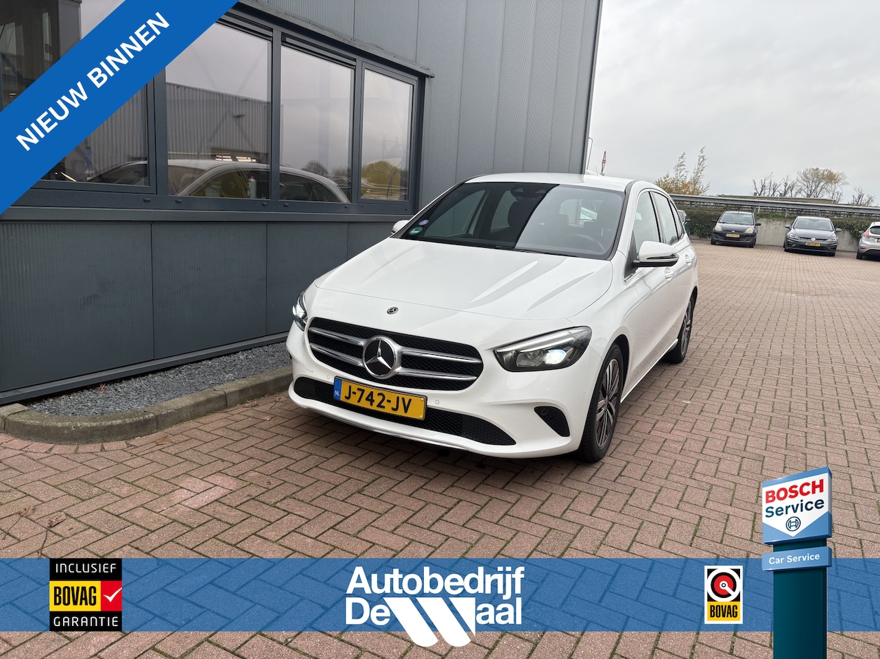 Mercedes-Benz B-klasse - 180 Business Solution Luxury Automaat LEDER/CAMERA/DODEHOEK/CARPLAY/SFEER/PDC - AutoWereld.nl