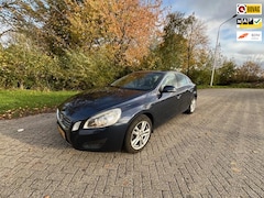 Volvo S60 - 1.6 D2 Momentum * VOL OPTIES*VOL ONDERHOUDEN*NETTE AUTO