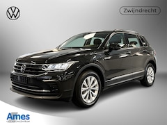 Volkswagen Tiguan - 1.4 TSI eHybrid 245pk Life Business Assistance Pakket / Navigatie / Parkeersensoren voor e