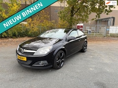 Opel Astra GTC - 1.8 Business Edition NETTE AUTO RIJDT EN SCHAKELT GOED