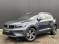 Volvo XC40 - 2.0 B4 Core Business Edition / 18 inch / Stoelverwarming / Elek. achterklep / Getinte rame