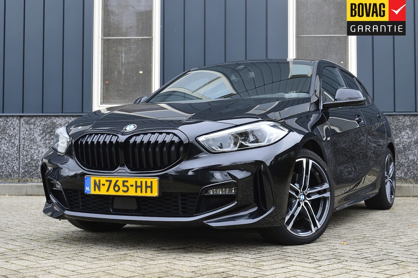 BMW 1-serie - 118i M-Sport Rijklaarprijs-Garantie Leder Sport Interieur Navigatie Apple Carplay Led Airc - AutoWereld.nl