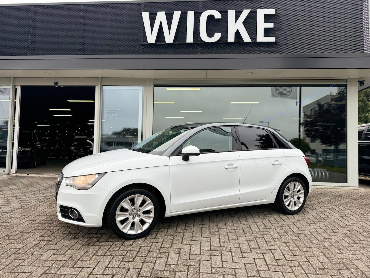 Audi A1 Sportback - 1.2 TFSI Ambition Pro Line Clima PDC BOSE APK - AutoWereld.nl