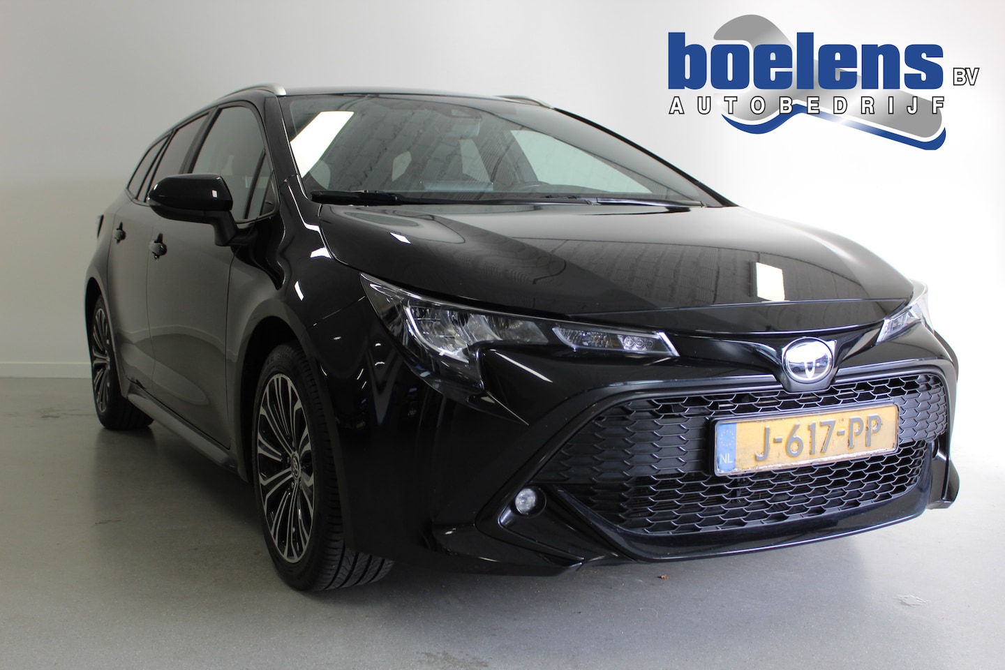 Toyota Corolla Touring Sports - 1.2 Turbo Dynamic | 17'LMV | STOEL-VERW | TREKHAAK | PDC | CAMERA | LDS | CRUISE | CARPLAY - AutoWereld.nl