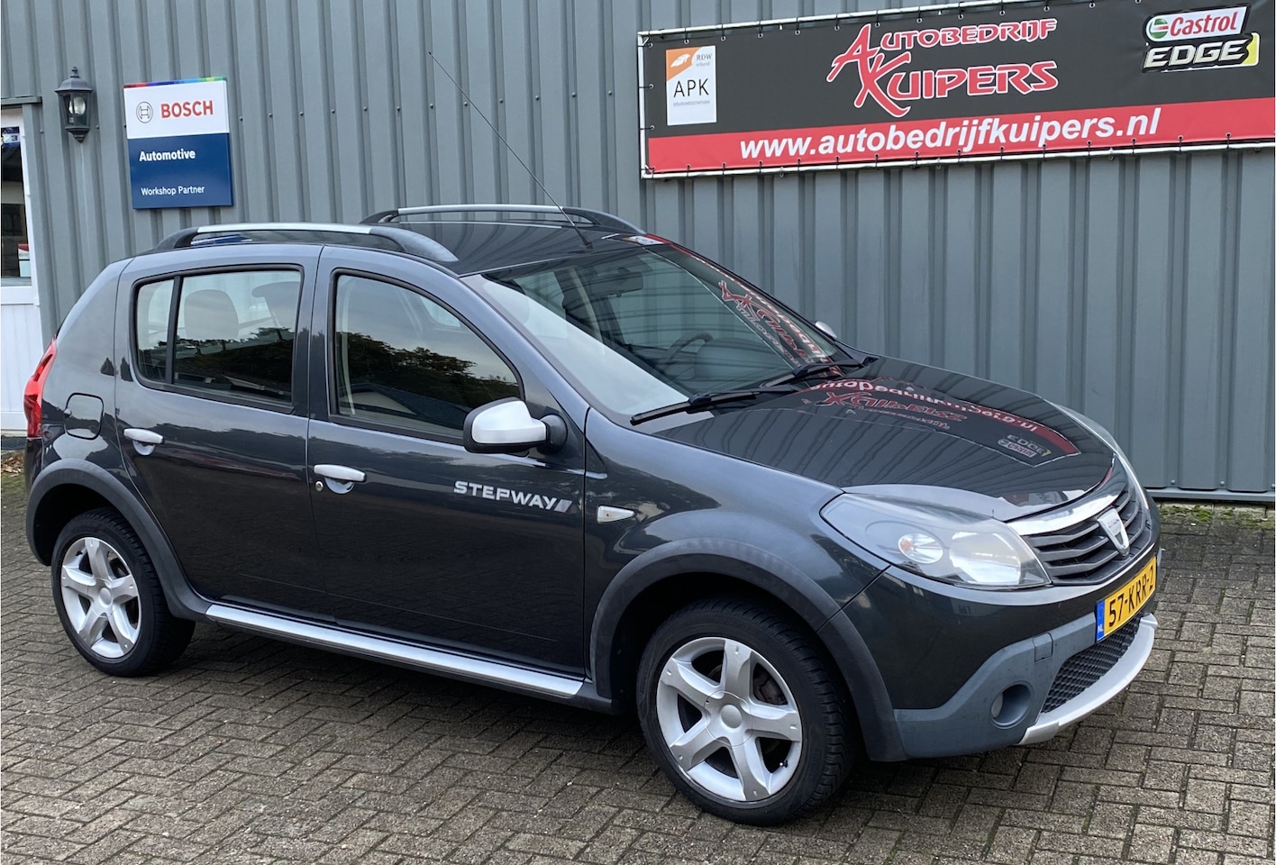 Dacia Sandero Stepway - 1.6 Airco.Lm.velgen.Electr.pakket.Audio - AutoWereld.nl