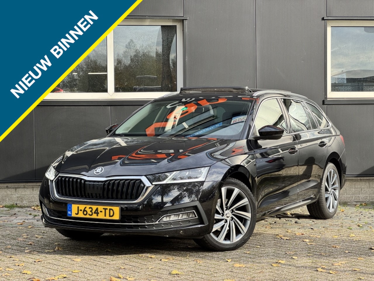 Skoda Octavia Combi - 1.5TSI 150PK/Afn. trekh/Panoramadak/Virtual cockpit/Stoelverwarm - AutoWereld.nl