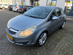 Opel Corsa - 1.4-16V Business / apk / airco / nap / navi / 2 sleutels / zeer nette auto /