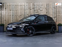 Volkswagen Golf - 2.0 TSI GTI *Pano*Camera*Stoel- Stuurverwarming