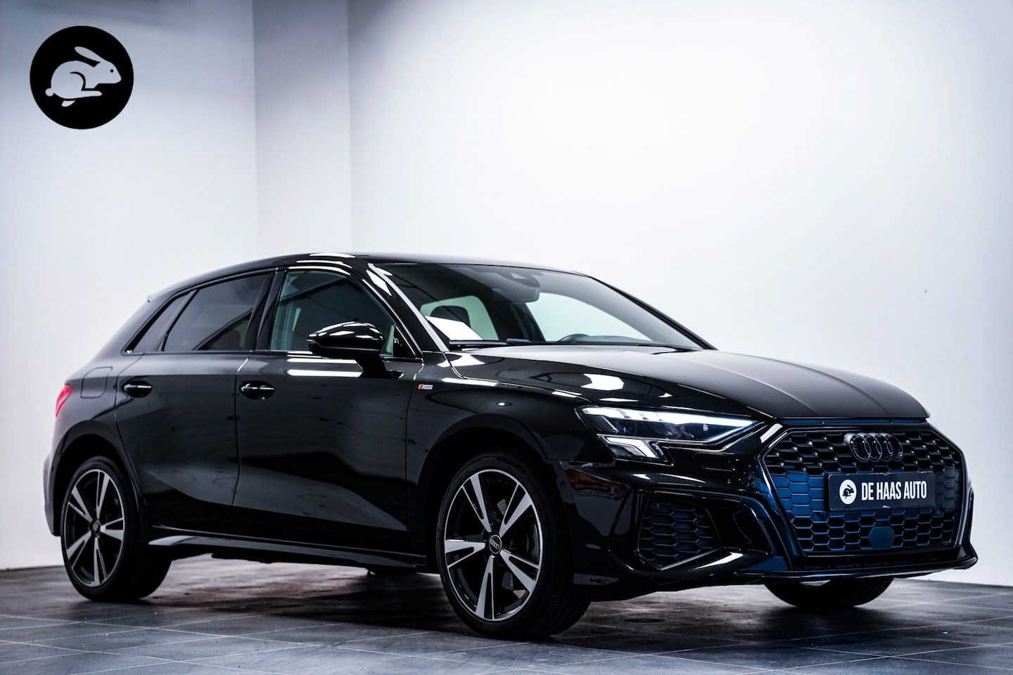 Audi A3 Sportback - 40 TFSI e S-Line Black ed|Diamant Alcantara|B&O|Acc|Camera - AutoWereld.nl