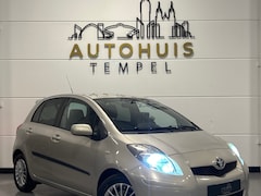Toyota Yaris - 1.3 VVTi Dynamic Automaat Nap Airco 5Deurs Camera Isofix Elektrische ramen