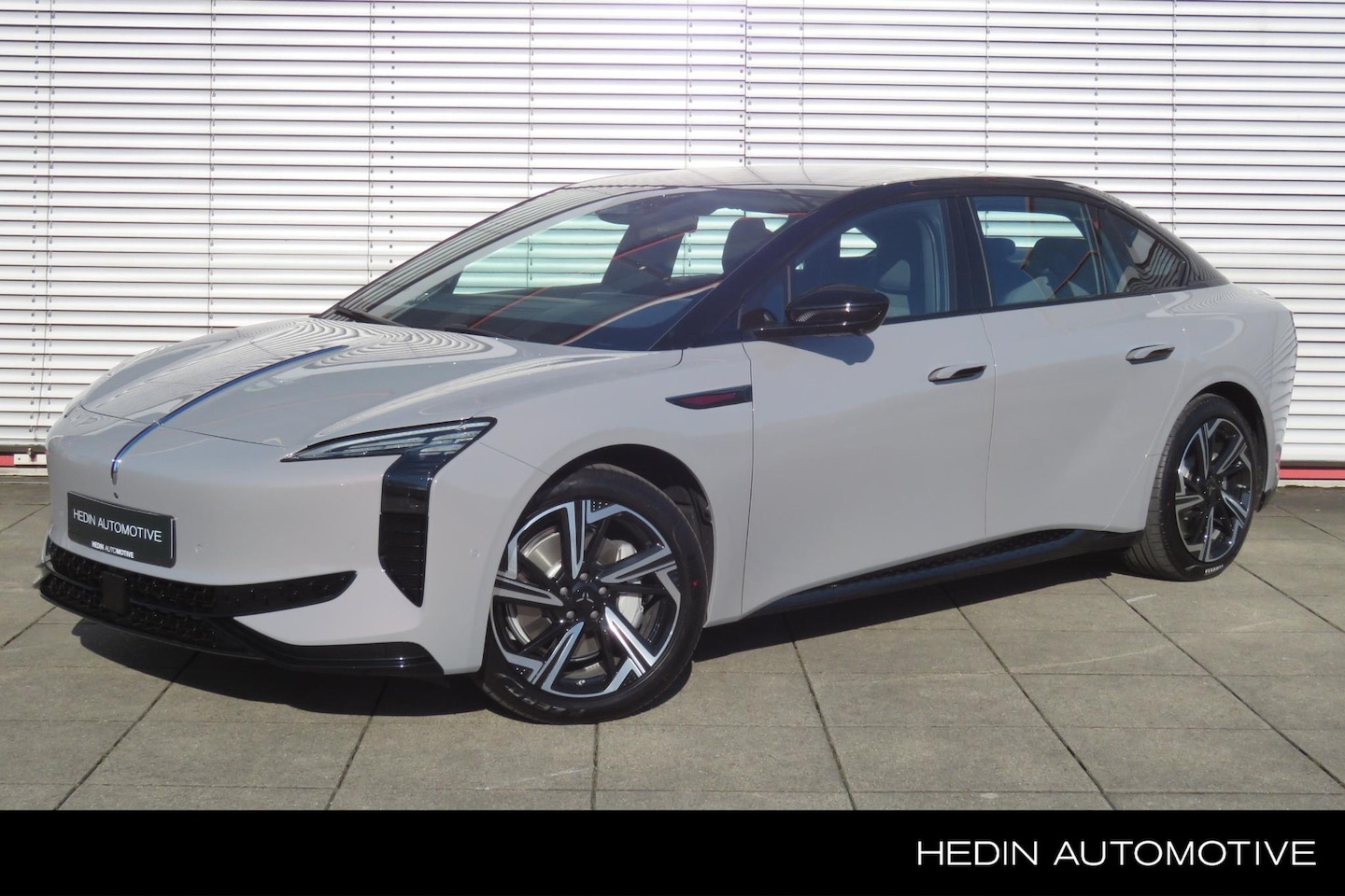 Hongqi EH7 - Long Range Launch Edition 111 kWh | 250 KWh Snel laden | 655 WLTP Actieradius - AutoWereld.nl