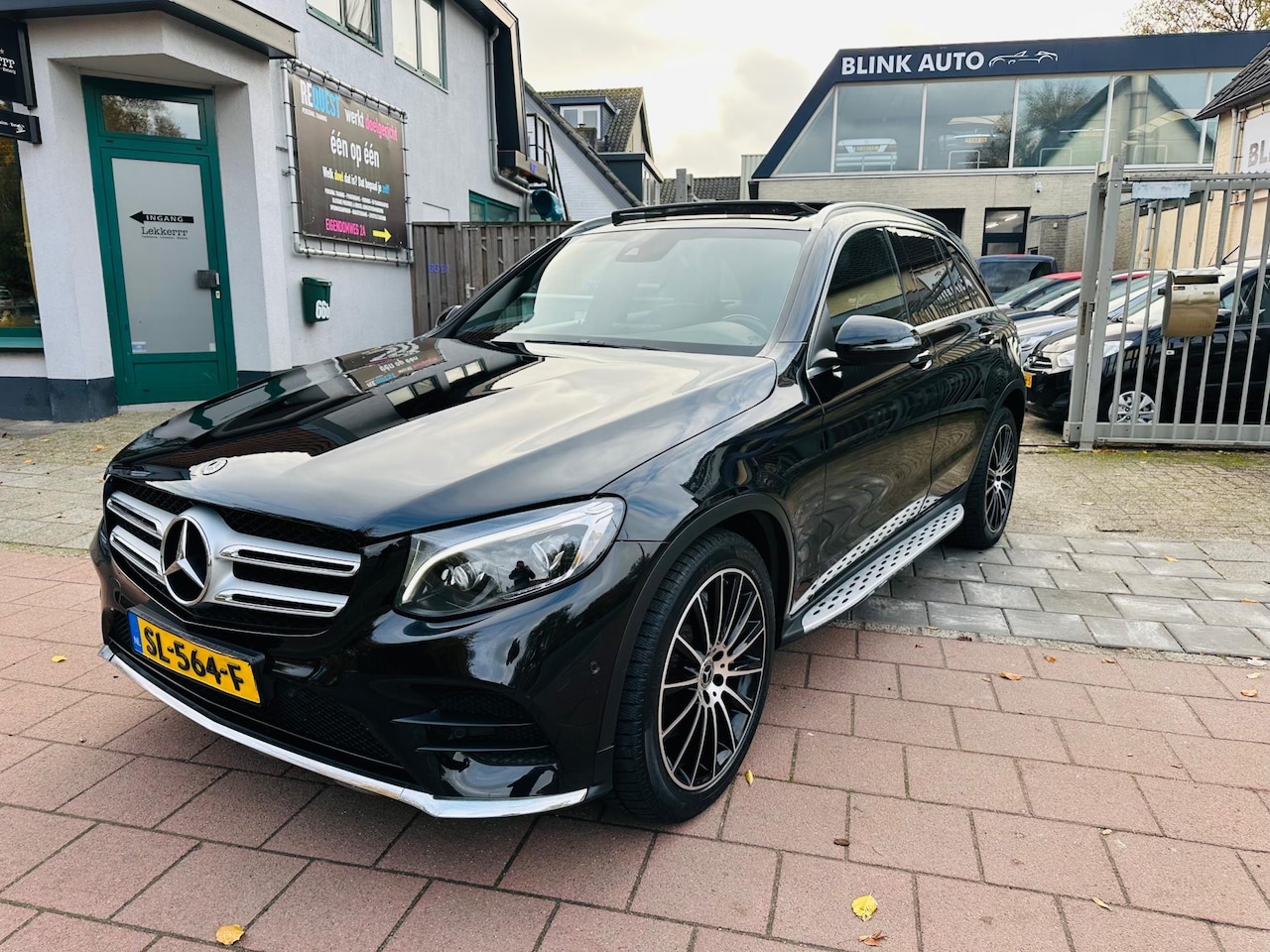 Mercedes-Benz GLC-klasse - 250 4MATIC Premium AMG Pakket Panormadak Garantie - AutoWereld.nl