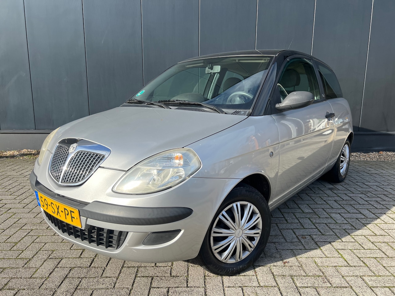 Lancia Y(psilon) - Ypsilon 1.2 Argento AIRCO/TREKH/APK11-2026!! - AutoWereld.nl