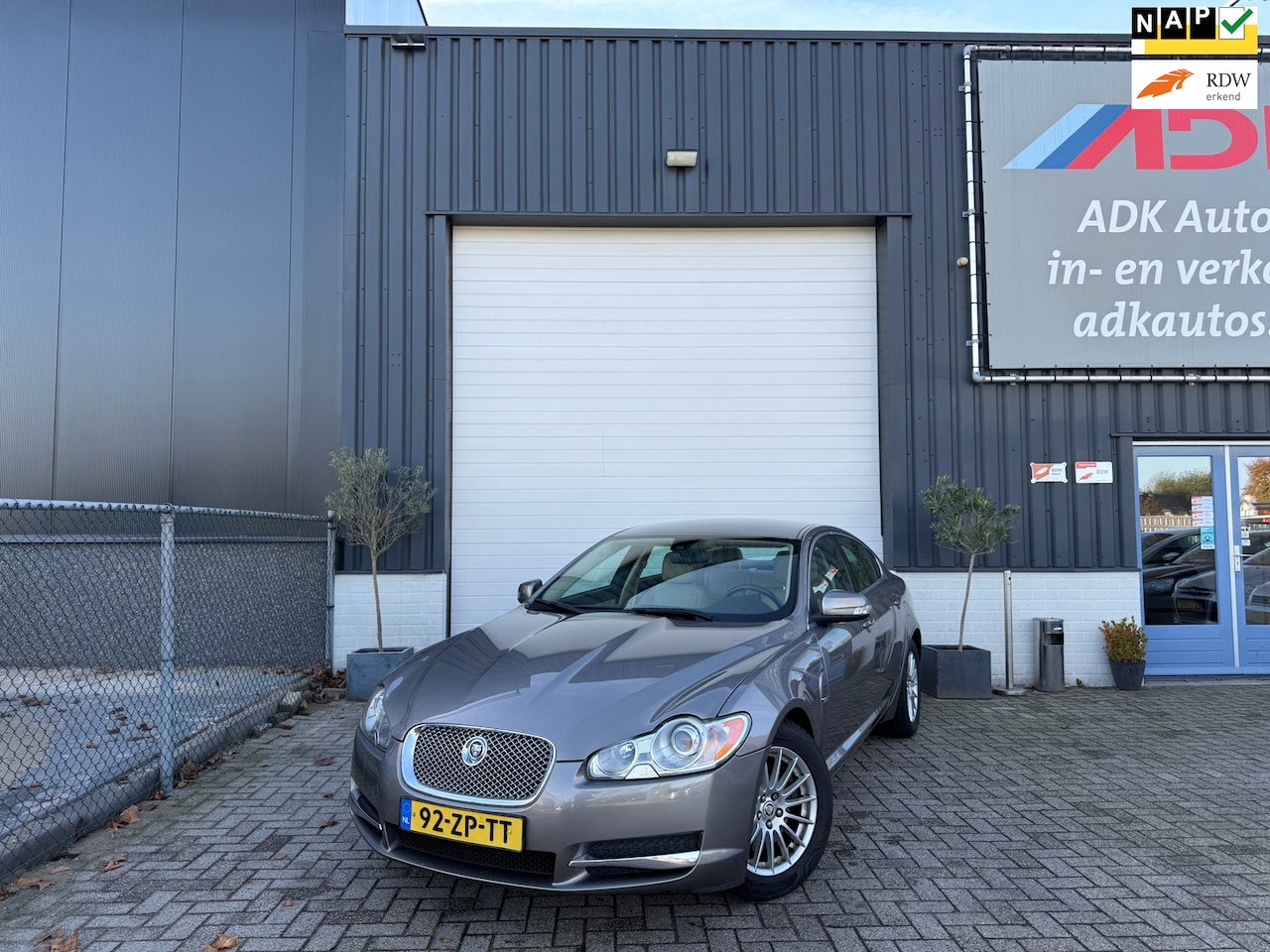Jaguar XF - 3.0 V6 Luxury LEDER/AUTOMAAT/PDC/YOUNGTIMER - AutoWereld.nl