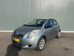 Toyota Yaris - 1.3 VVTi Cool AIRCO | TREKHAAK | BOEKJE