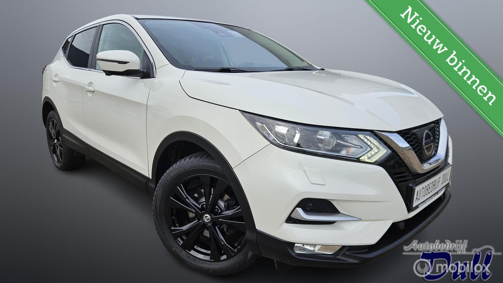 Nissan Qashqai - 1.2 N-Connecta 88739KM 360 camera trekhaak!!! - AutoWereld.nl