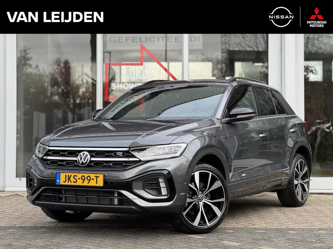 Volkswagen T-Roc - 1.5 TSI 150pk 7-DSG R-Line Edition | Panoramadak | Black Style Pakket | Apple Carplay | An - AutoWereld.nl