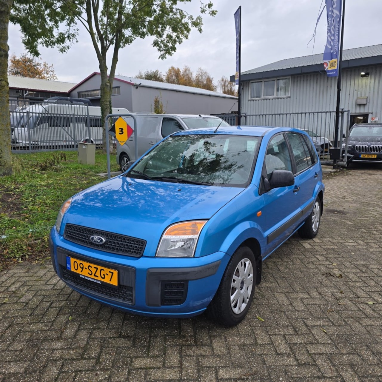 Ford Fusion - 1.4L Comfort  **cruise control - trekhaak ** - AutoWereld.nl