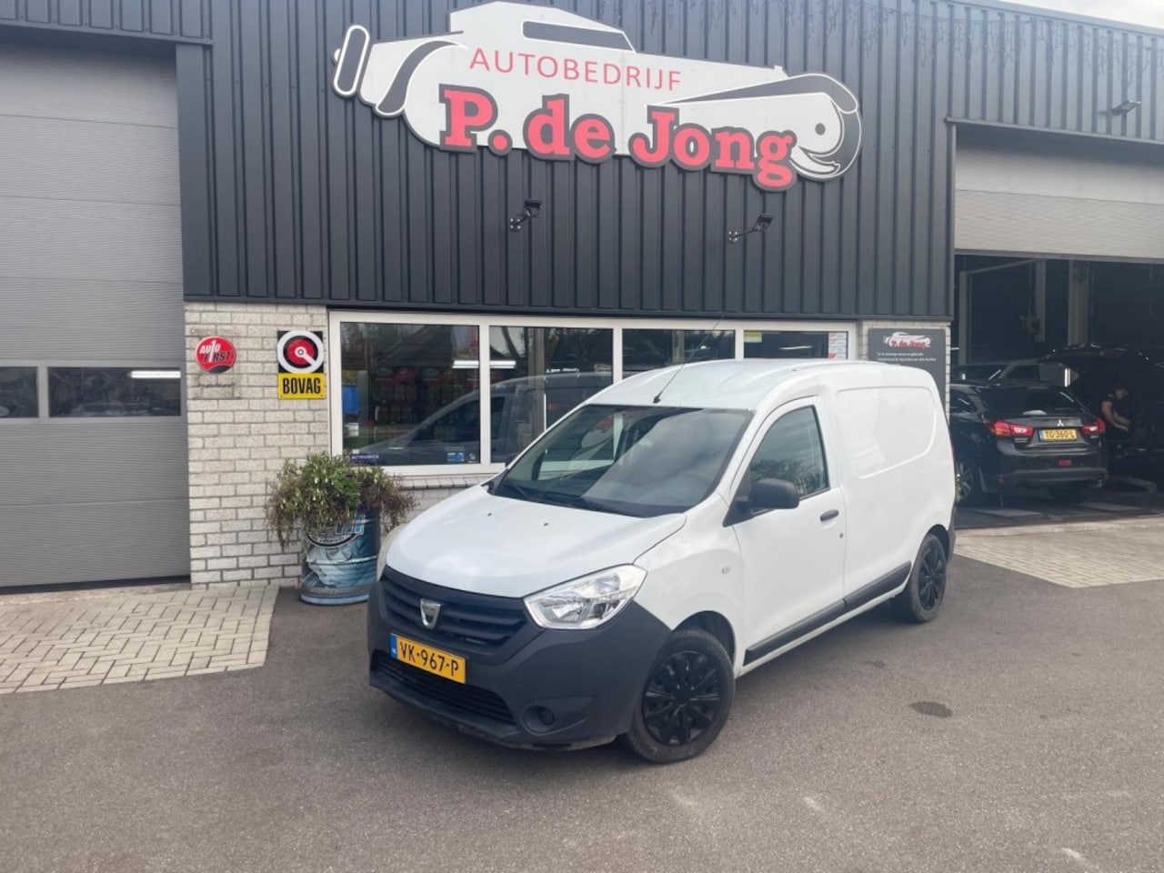 Dacia Dokker - 1.5 DCI 75 AMBIANCE- AIRCO-TREKHAAK-SCHUIFDEUR - AutoWereld.nl