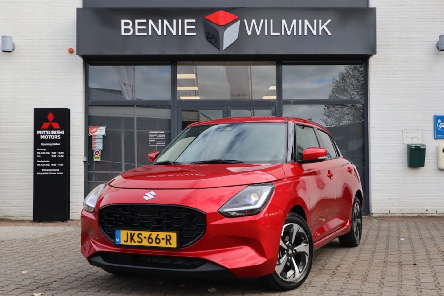 Suzuki Swift - 1.2 Style Smart Hybrid AdaptiveCruise/Navi/Keyless - AutoWereld.nl
