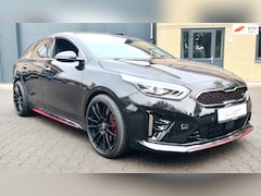 Kia Pro cee'd - ProCeed 1.6 T-GDI GT 204PK Navigatie Stoelverwarming