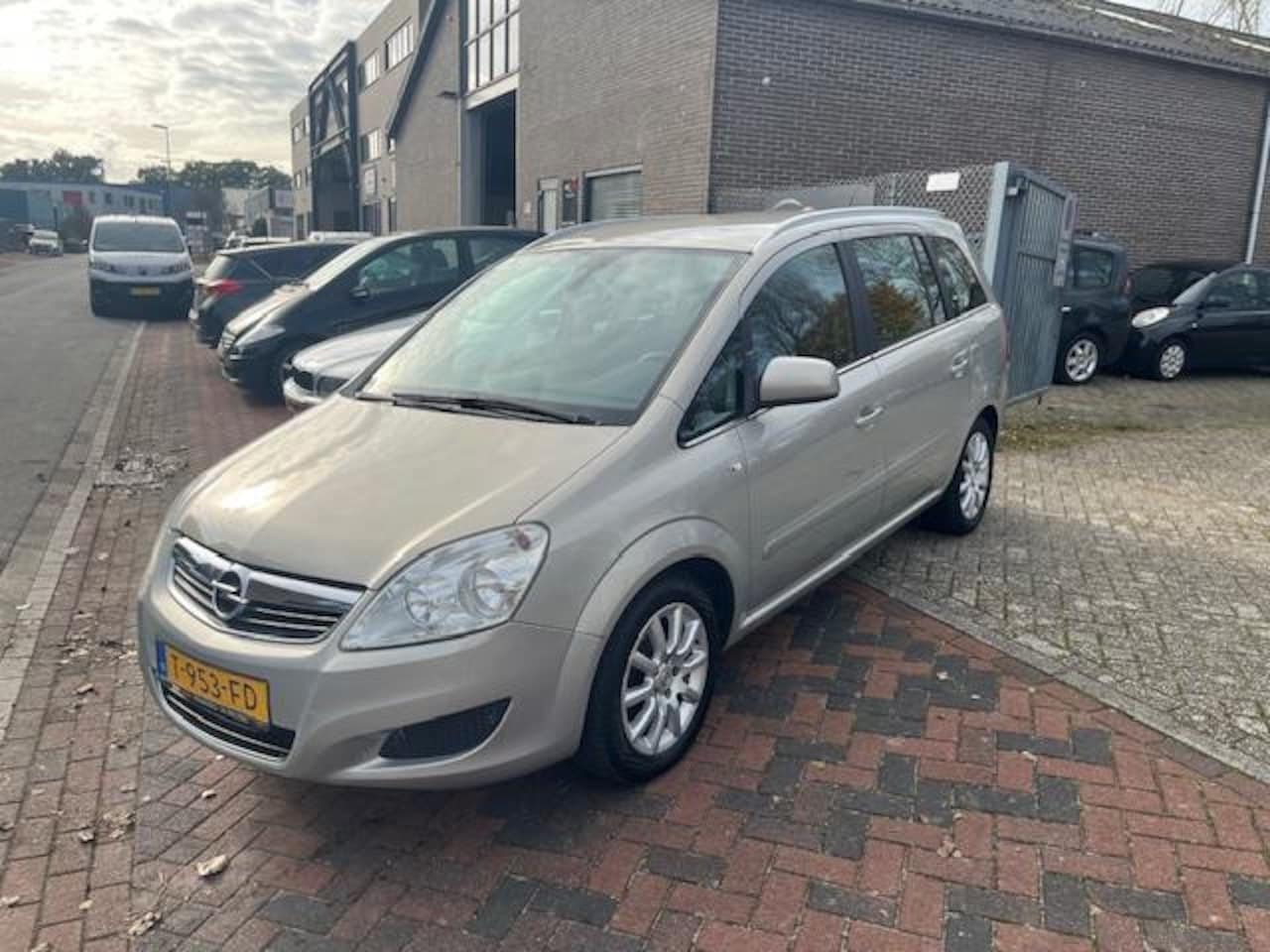 Opel Zafira - 1.8 Selection! 140 DKM! Airco! 7Persoons! - AutoWereld.nl