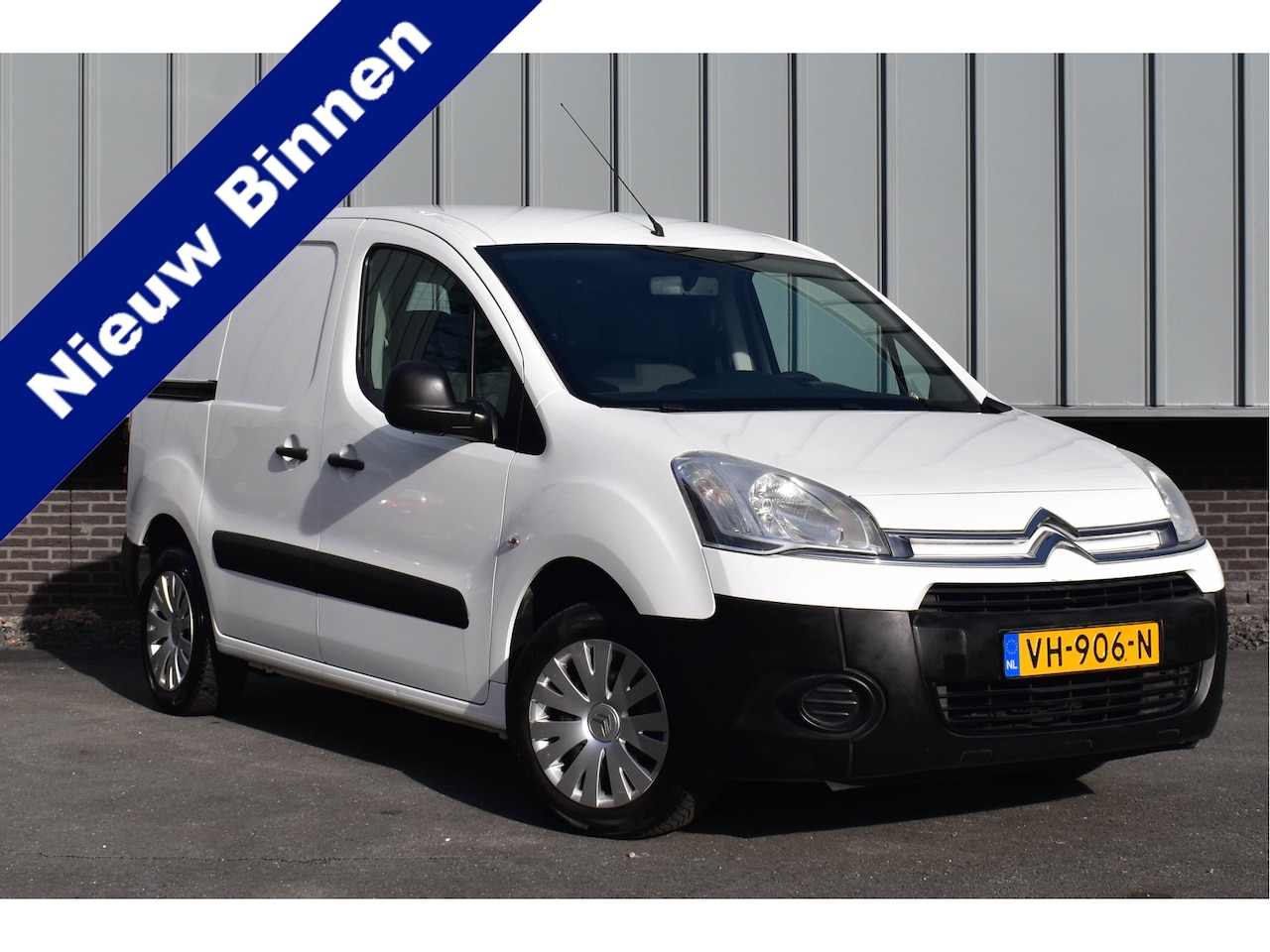Citroën Berlingo - 1.6 HDI 500 Club Economy | Trekhaak | Airco | NL Auto | Nwe APK - AutoWereld.nl