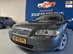 Volvo V70 - 2.5T Edition Sport 7 persoons automaat, bj.2007, kleur:grijs.leder, climate, APK 04/2026 e