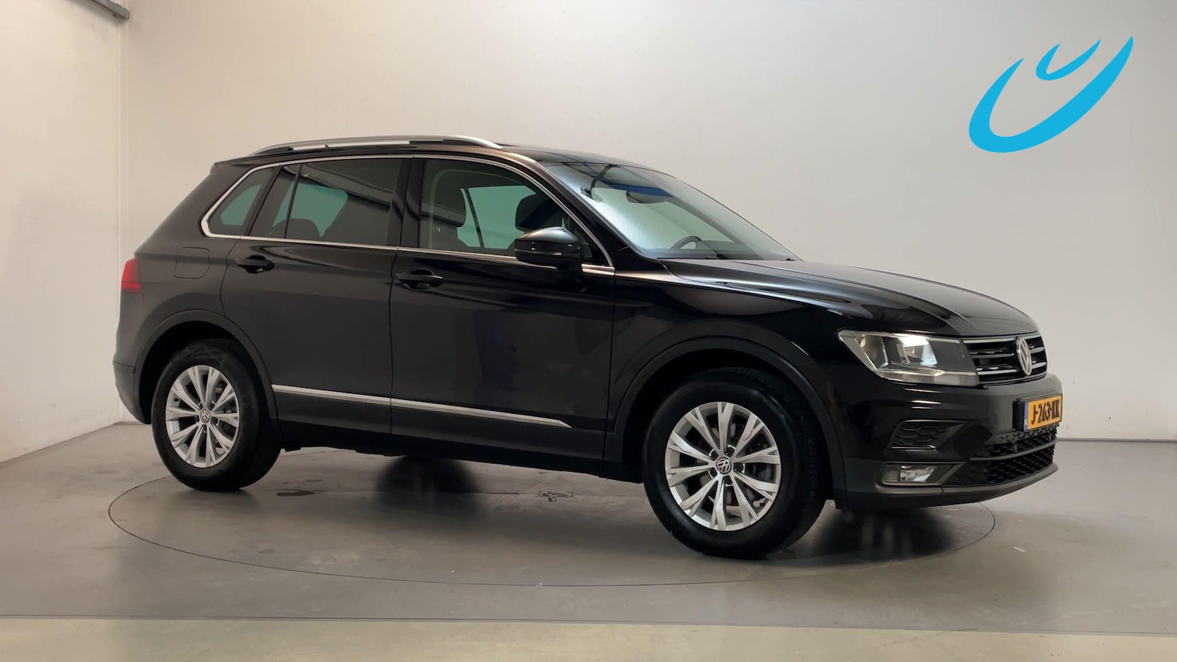 Volkswagen Tiguan - 1.5 TSI 150pk DSG ACT Comfortline Business Stoelverwarming Panoramadak Navigatie DAB+ - AutoWereld.nl