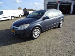 Opel Astra - 1.4 16V 5D Temptation
