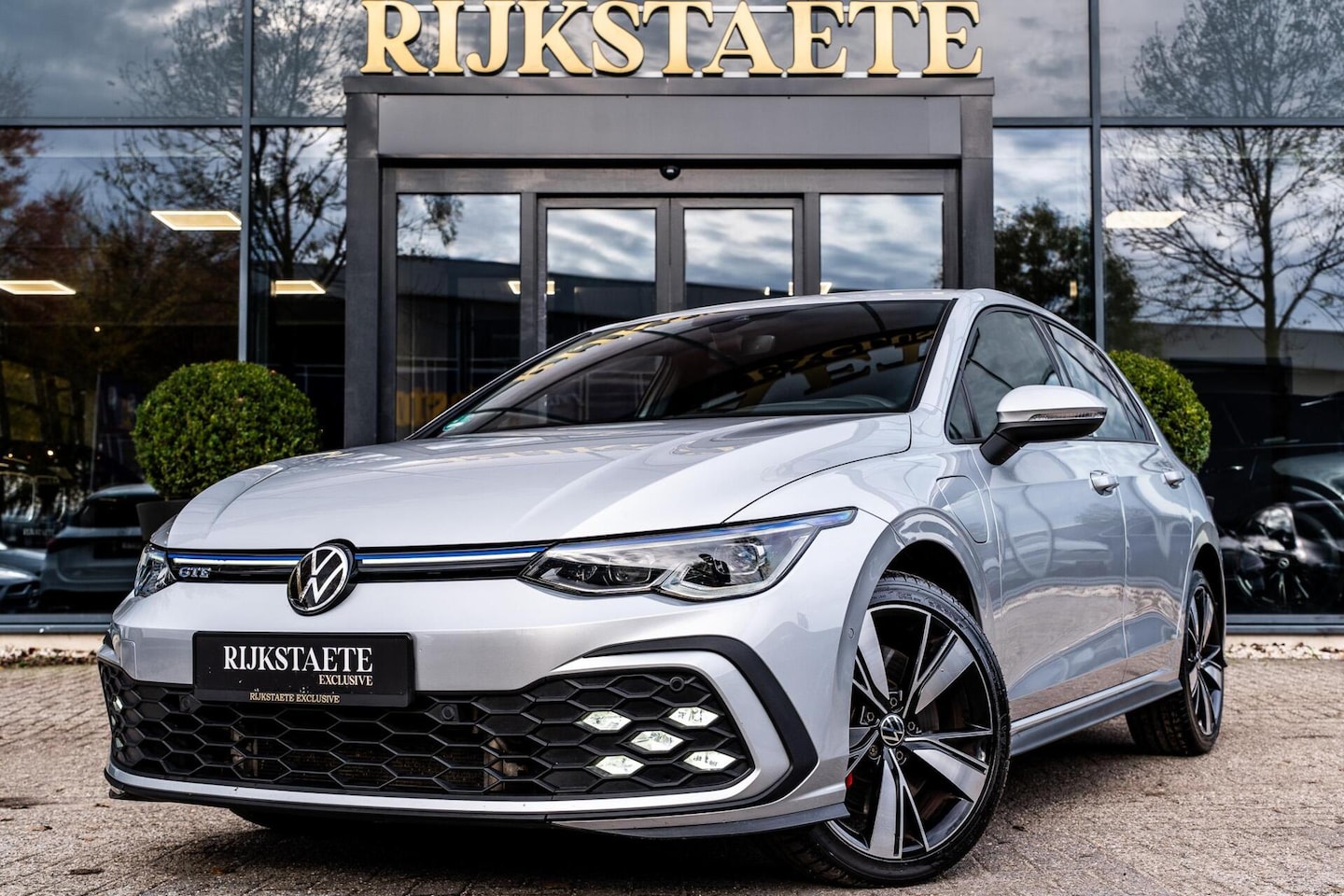 Volkswagen Golf - 1.4 GTE TSI|245 PK|ACC|HEAD-UP|18''|IQ LIGHT - AutoWereld.nl
