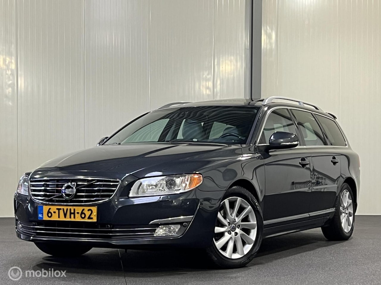 Volvo V70 - 1.6 D2 Summum 1.6 D2 Summum - AutoWereld.nl