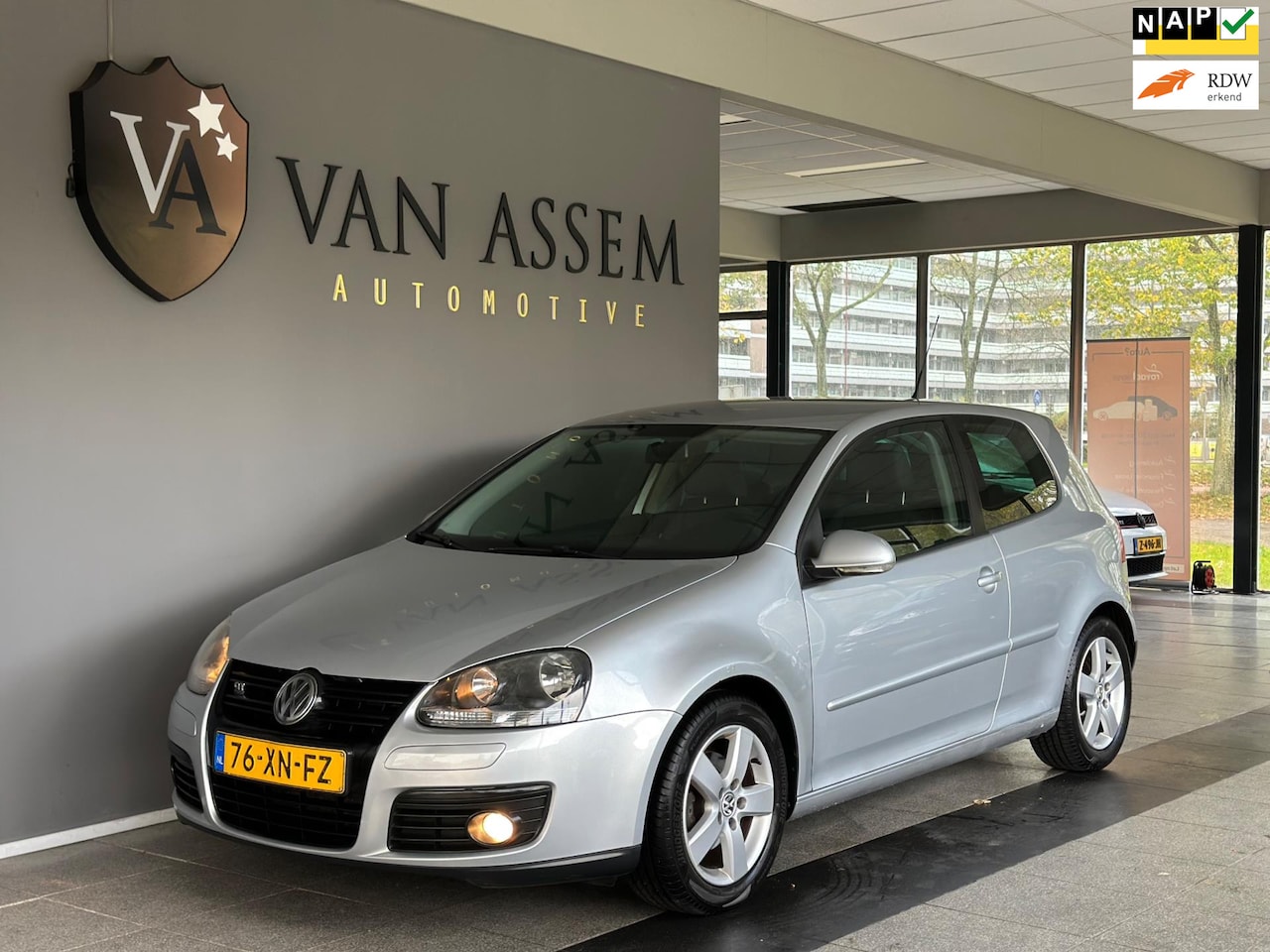 Volkswagen Golf - 1.6 FSI GT Sport|CAMERA|TREKHAAK - AutoWereld.nl