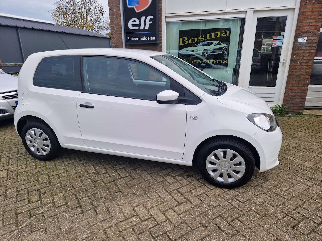 Skoda Citigo - 1.0i "Ambition" Airco + Navi - Isofix - Apk - AutoWereld.nl