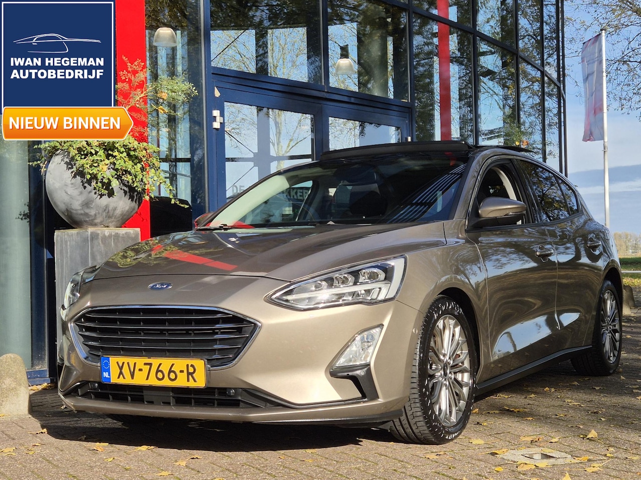 Ford Focus - 1.0 EcoBoost 125PK Titanium Business | Panoramadak | B&O | Navigatie | Winterpakket | LM V - AutoWereld.nl