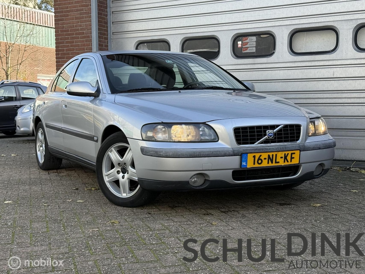 Volvo S60 - 2.4 D5 TREKHAAK|CRUISE CONTROLE|AIRCO - AutoWereld.nl