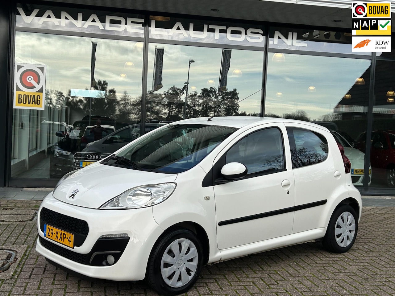 Peugeot 107 - 1.0 Active 5Drs Airco Elek.Pakket Isofix NAP NL-Auto Nette Staat! - AutoWereld.nl